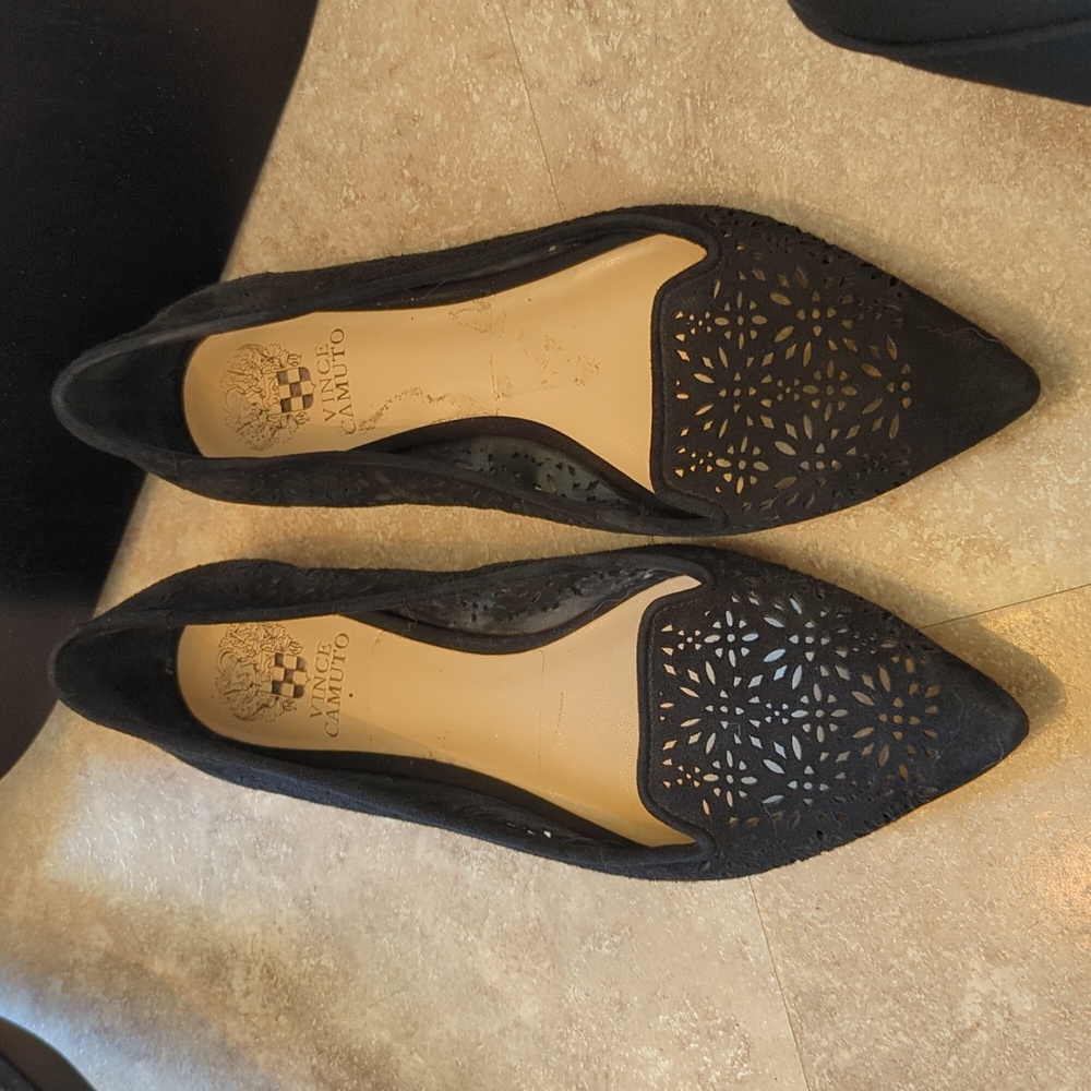 Vince Comuto pointed toe